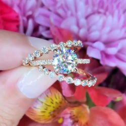 Brilliant Round Cut Rose Gold Bridal Ring Set