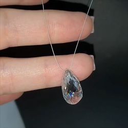 Simple Design Pear Cut Pendant Necklace