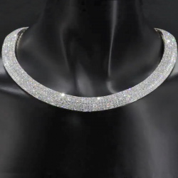 Round Cut Pave Setting Necklace